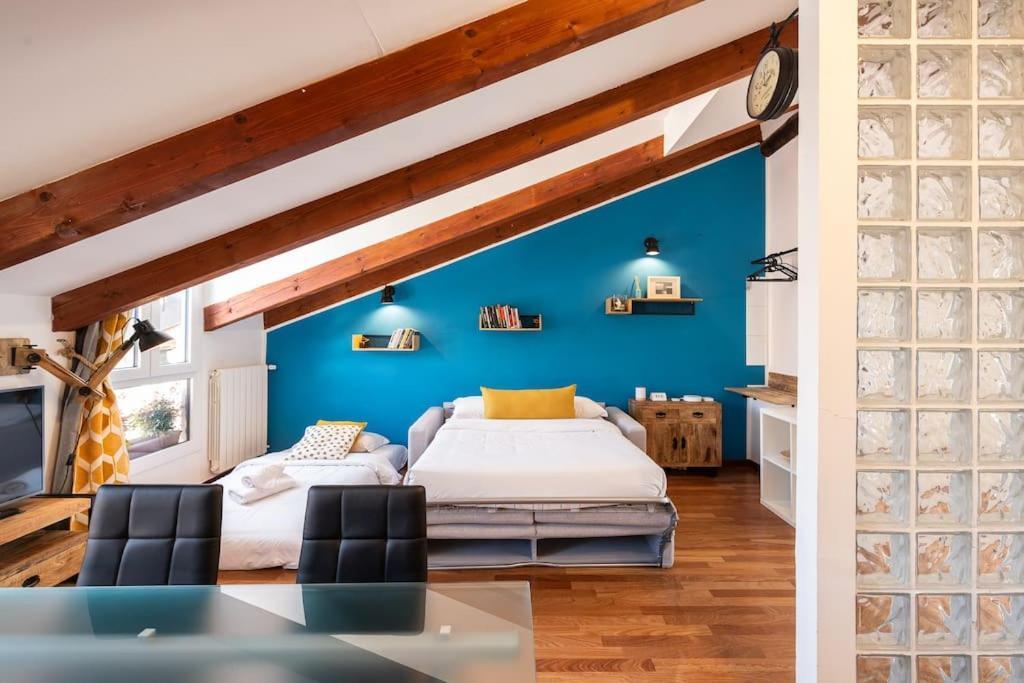 10 Minuti Metro Stazione - Attico Moderno Apartment Mailand